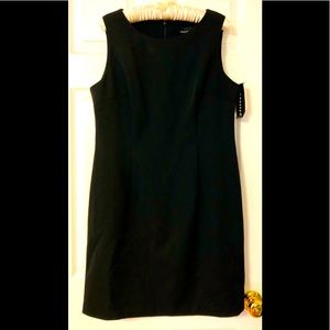 Black Sleeveless Dress